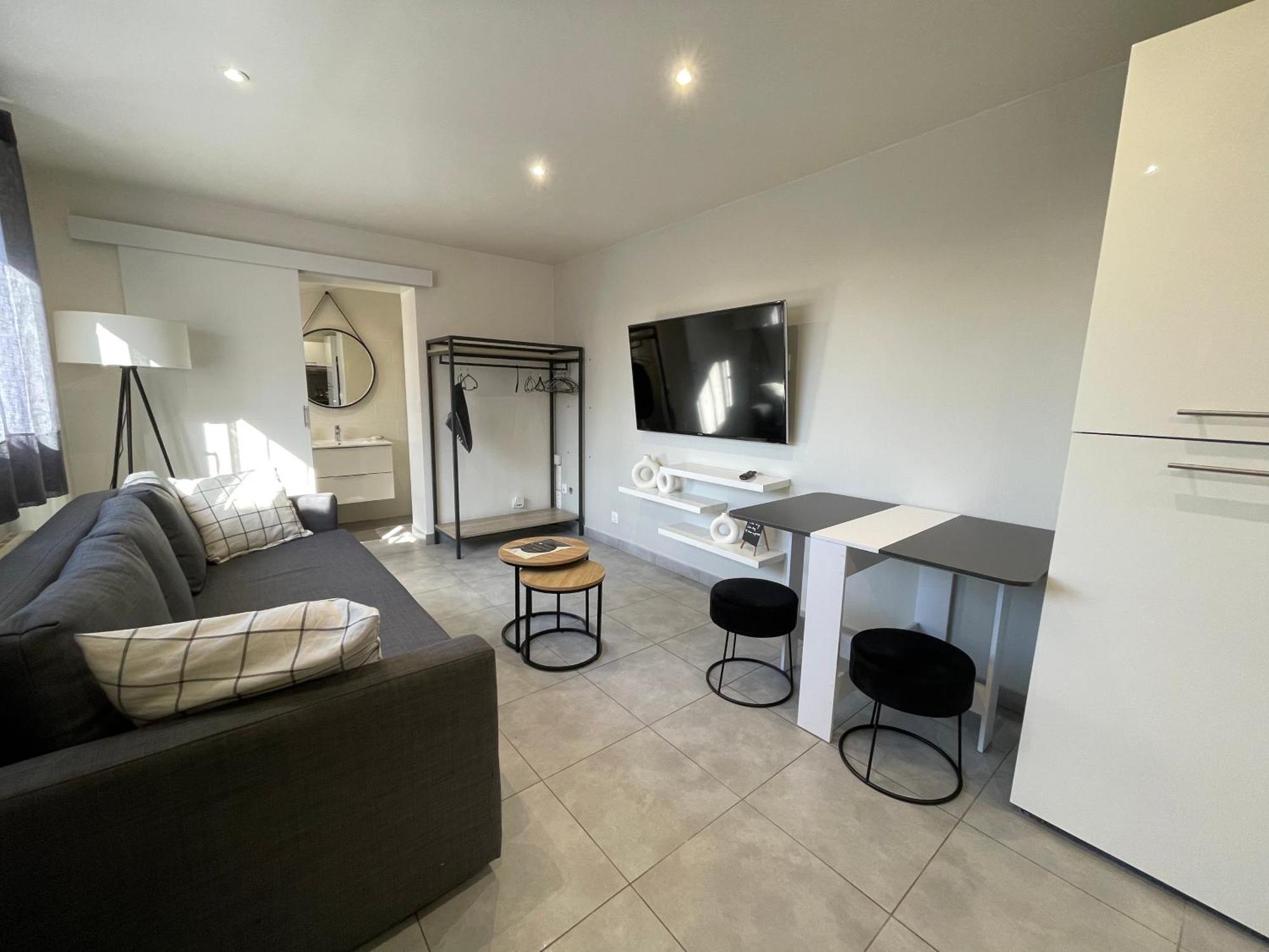 Dependance Cosy Et Paisible Apartment Osny Exterior photo